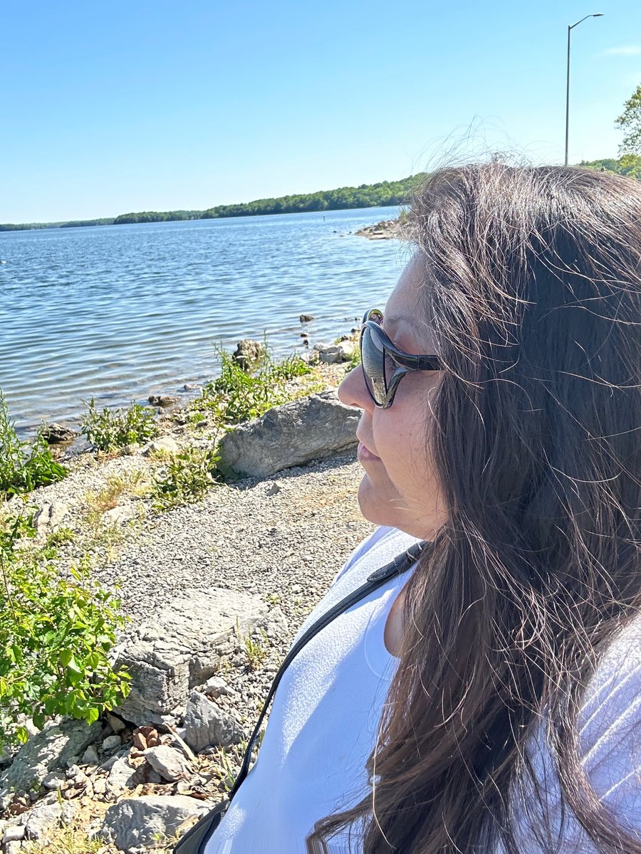 Seasons are always changing. God is preparing me. I am ready to move forward God. It’s in Your time and in Your plan, oh Lord. Hear my prayers. I am grateful, always! 🙏🏼✝️🤍 • • • #nofilter #beautifulday #percypriestlake #nashville #tennessee #meditation #meditateonlife