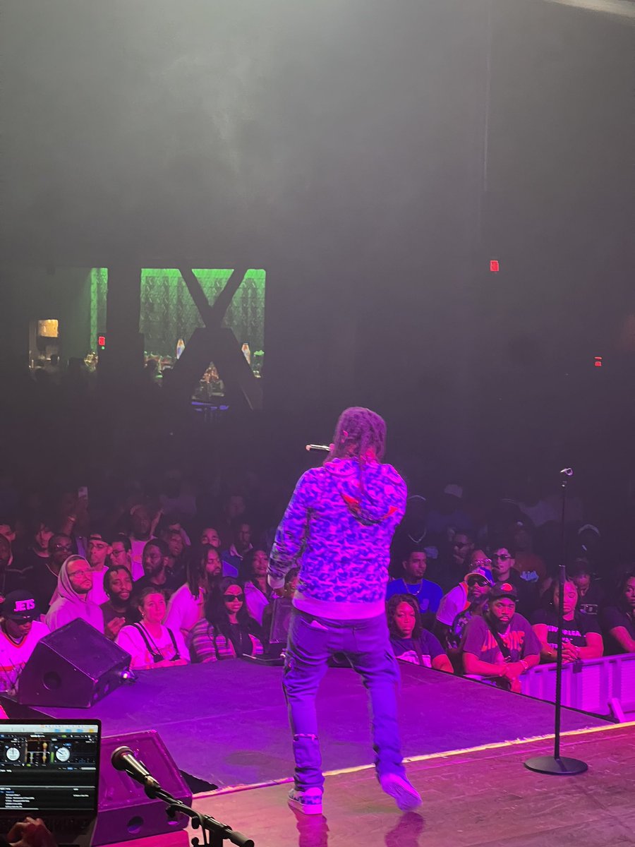larixkiegod's tweet photo. Rap took me places niggas couldn’t go! https://t.co/zjlA2awVap