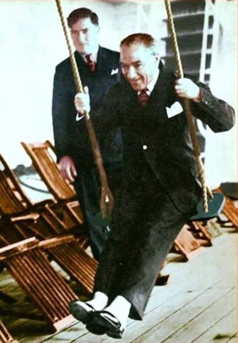 İçinizdeki çocuğu kaybetmemeniz dileğiyle! Kutlu olsun. #23Nisan