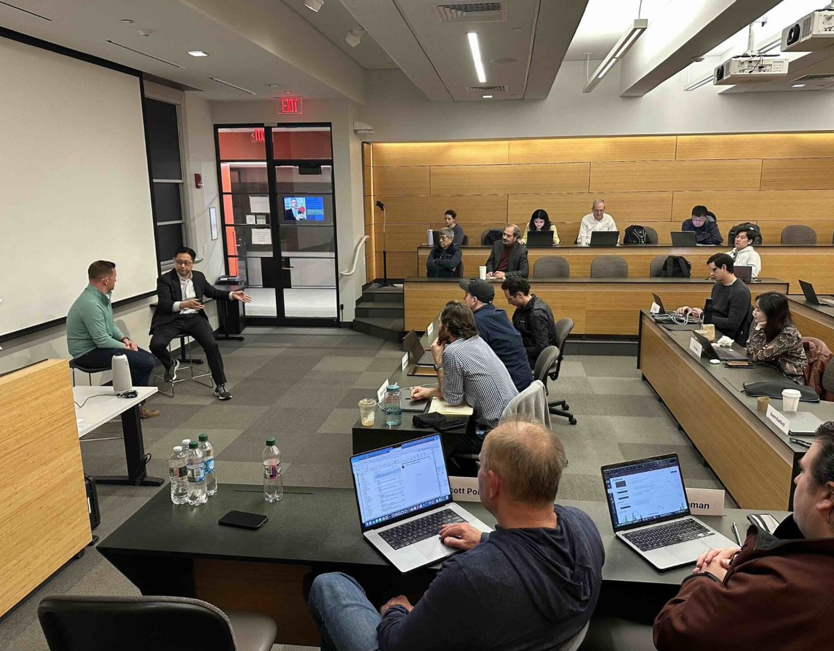 In our Sustainable Real Estate class, 2 investors who raise billions in advancing #privateequity #realestate #decarbonization investment: LaSalle's Ryunosuke Konishi & Taurus Holding's Chris Gray, Ph.D., P.E. Good perspective of the frontline. Thanks for speaking!