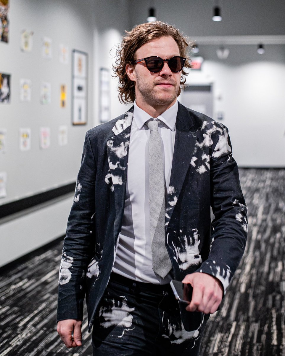 NHLBruins's tweet photo. 😎 🍝 https://t.co/VfGQiOUMtS