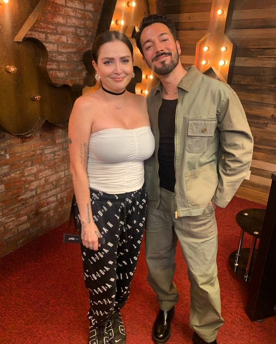 P&oacute;nle a @ExaFM con @rogergzz que ah&iacute; estar&eacute; 4pm hora #cdmx #mexico ❤️&zwj;🔥❤️&zwj;🔥❤️&zwj;🔥 https://t.co/hXkNcrj<a class="tags" target="_blank" title="On Twitter" href="/?out=eyJ0eXAiOiJKV1QiLCJhbGciOiJIUzUxMiJ9.eyJpYXQiOjE3MjI0NzE0OTIsImlzcyI6InR3cG9ybnN0YXJzLmNvbSIsIm5iZiI6MTcyMjQ3MTQ5MiwiZXhwIjoxNzU0MDA3NDkyLCJyZWRpcmVjdF91cmwiOiJodHRwczovL3R3aXR0ZXIuY29tL0V4YUZNIn0.R_06698P1zOtEYoNVpEW4V2ozjgr-fr68K0mzvzu2ouH3d_HZbbXvnCi1I0lnqcxr8iFXjwP53q67j5OXx9mrg">@ExaFM</a><a class="tags" target="_blank" title="On Twitter" href="/?out=eyJ0eXAiOiJKV1QiLCJhbGciOiJIUzUxMiJ9.eyJpYXQiOjE3MjI0NzE0OTIsImlzcyI6InR3cG9ybnN0YXJzLmNvbSIsIm5iZiI6MTcyMjQ3MTQ5MiwiZXhwIjoxNzU0MDA3NDkyLCJyZWRpcmVjdF91cmwiOiJodHRwczovL3R3aXR0ZXIuY29tL3JvZ2VyZ3p6In0.ftrC9ASAHb1FKDvWgiBpgrYdJ8VMkhMmSOEhQ5S5ag3Xr0SWre5L1VOj639aOWT5BWUoMn_MEsPPA3zh4WW_rg">@rogergzz</a><a href="/tag/mexico"class="tags"><span>#mexico</span></a><a href="/tag/cdmx"class="tags"><span>#cdmx</span></a>