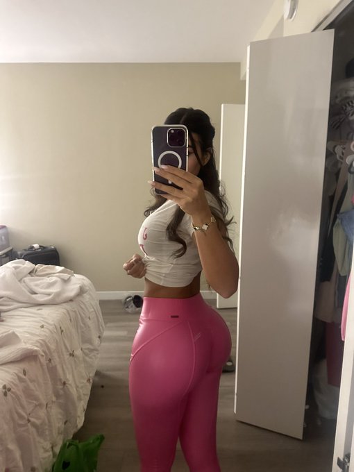 pinkk https://t.co/HD6NSpDzrO