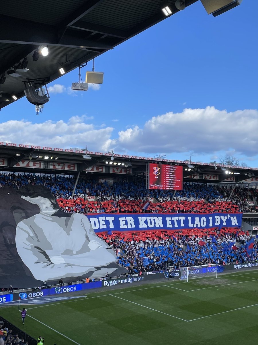 A_GroundHopper's tweet photo. Hater Lyn (A) 

Vi er best i by’n
Og vi hater Lyn
Vi er Vål’enga https://t.co/IXj4NiPc6C