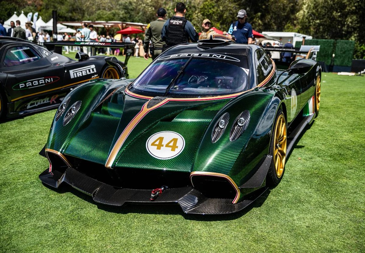 This car is bonkers. Green carbon looks so good on it though
#Pagani #Huayra #R #HuayraR #PaganiHuayra #PaganiHuayraR #V12 #GreenCarbon #Racecar #TheQuail #TheQuail2023 #CarWeek #CarWeek2023 #CarWeekForever #FrimAutos