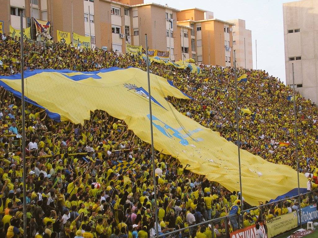 EL DOMINGO TOD@S DE AMARILLO..!! 🟡🟡🟡🟡🟡🟡💪 @Cadiz_CF comparte..!! #tengounequipoenprimera