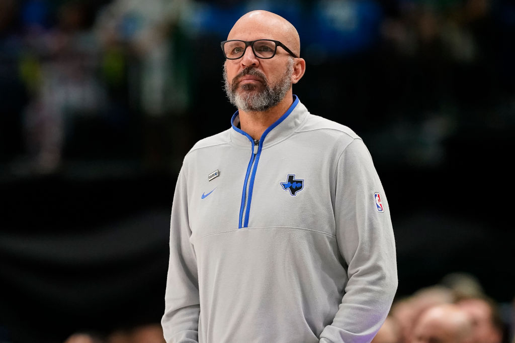 How dramatically must the #Mavs change their strategy after Game 1 blowout? @OThankKevin, @inthemageors and @MikeBacsik discuss here: audacy.com/1053thefan/spo…