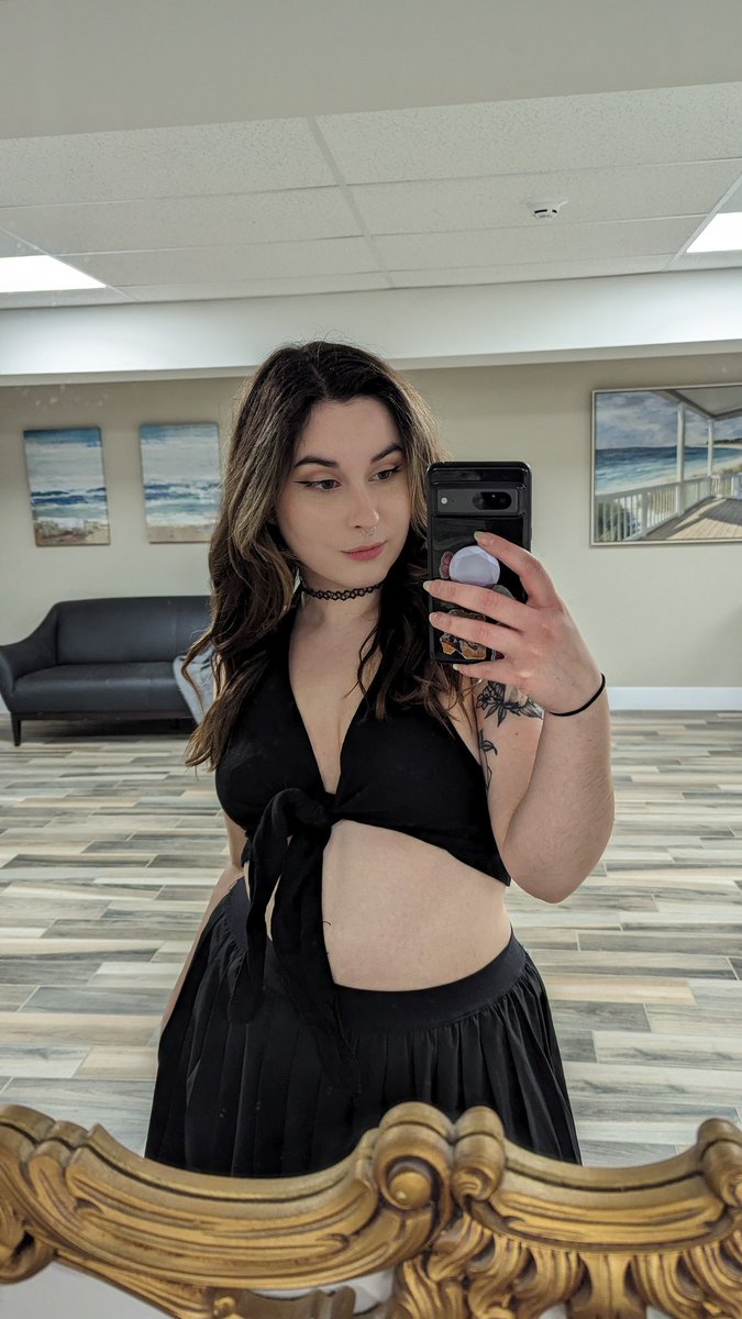 biconicwomann's tweet photo. don't cheat, post the last pic you took of yourself https://t.co/abEkZh9pp4