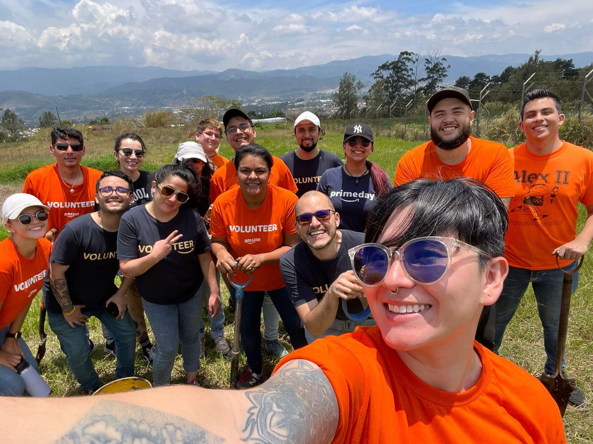 Today, our procurement teams in San Jose, Houston, and Luxembourg teamed up with local nonprofits to celebrate the Earth Day! 🌱 We planted trees, cleaned up cities, and championed park conservation efforts. Let’s keep tour planet green and thriving. 🌏🌳🎋 #Procurement4Good
