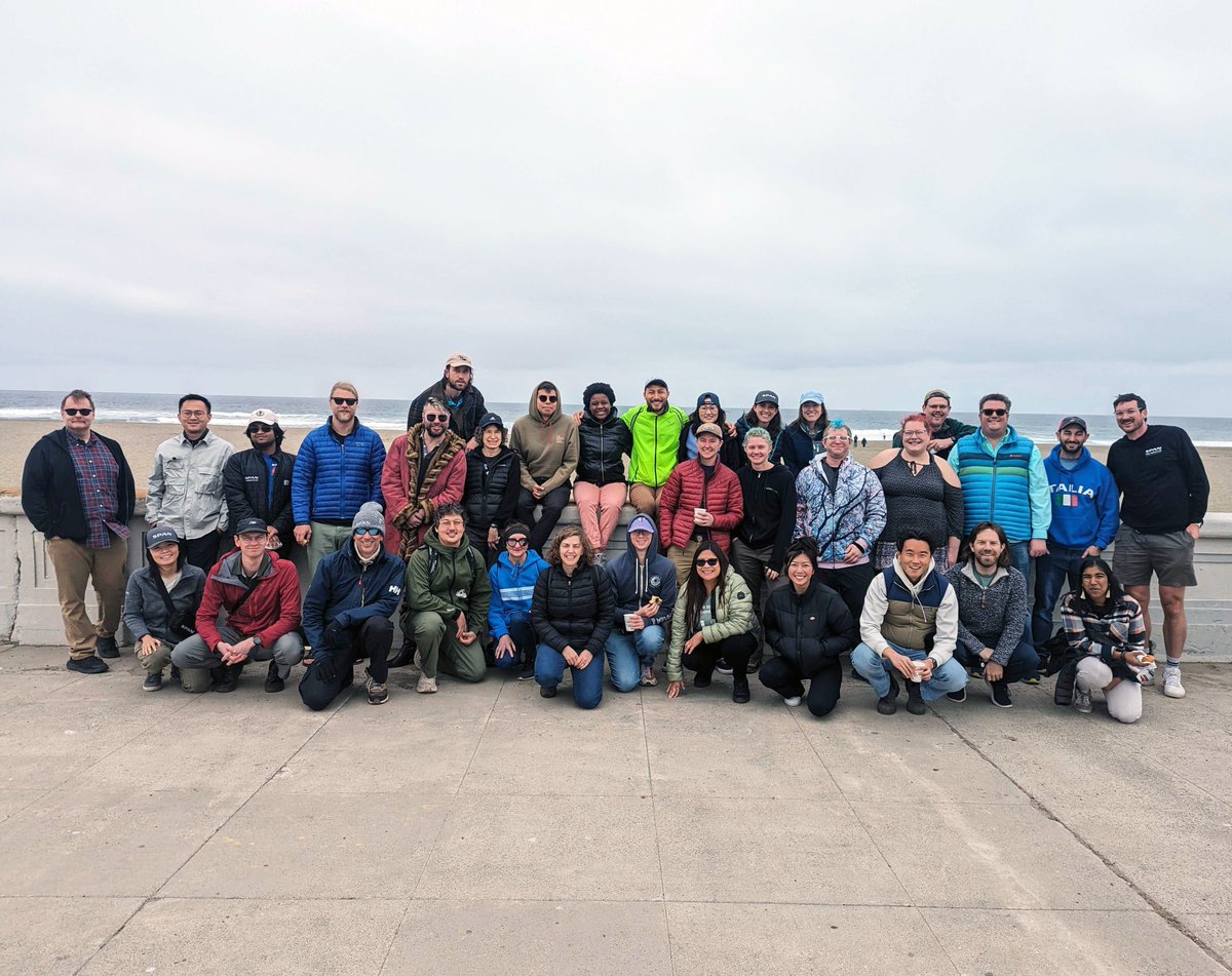 Our team volunteered with @RefuseRefuseSF to celebrate Earth Day with a cleanup event at San Francisco’s Ocean Beach! We're proud to be a mission-driven company contributing to a sustainable future. Learn more about the SPAN mission and view open roles at span.io/mission-careers