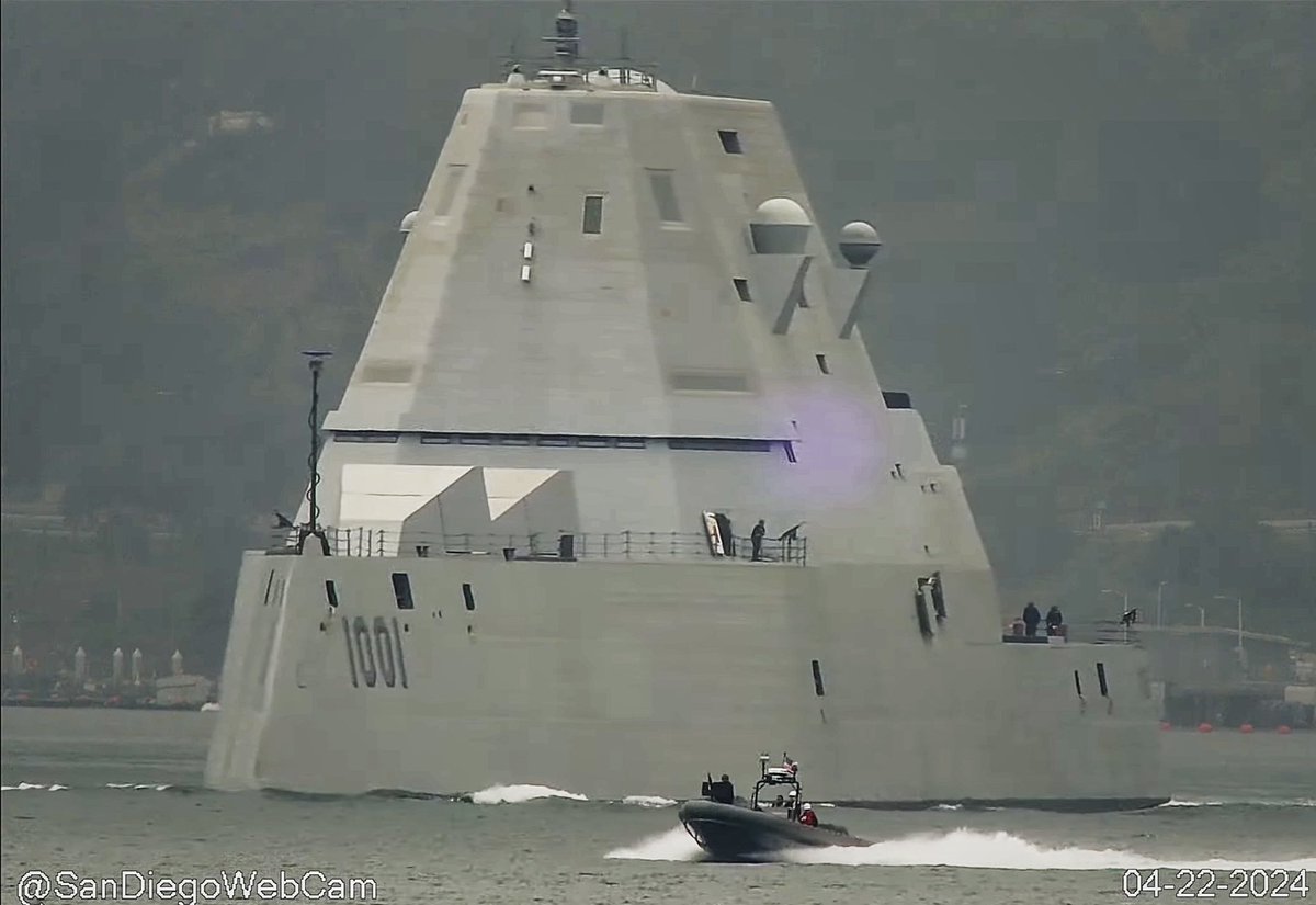 USS Michael Monsoor (DDG 1001) Zumwalt-class guided missile destroyer coming into San Diego - April 22, 2024 #ussmichaelmonsoor #ddg1001 SRC: webcam