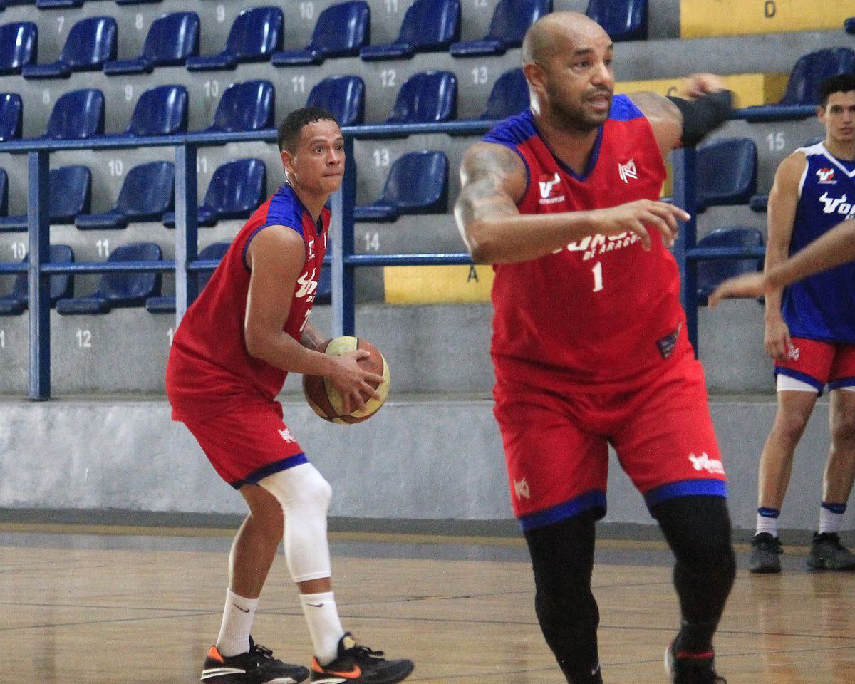 Oficialtorosbbc's tweet photo. Hoy recibimos una nueva incorporación 👀

Ángel Blanco ya está con nosotros 👊 https://t.co/yWehXpP5c6