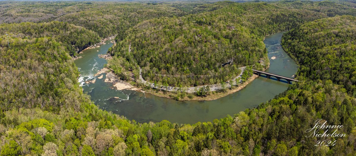 Cumberland Falls Panorama #kywx #ekywx @TomAckermanWx @BillMeck @spann @AndrewWMBF @nwsjacksonky @SpectrumNews1KY @JenNimePalumbo @jsmithwx @brobwx @jloganwxguy @weatherchannel @JimWKYT @WeatherNation @JimCantore @cjwxguy56 @Kentuckyweather @MarcWeinbergWX