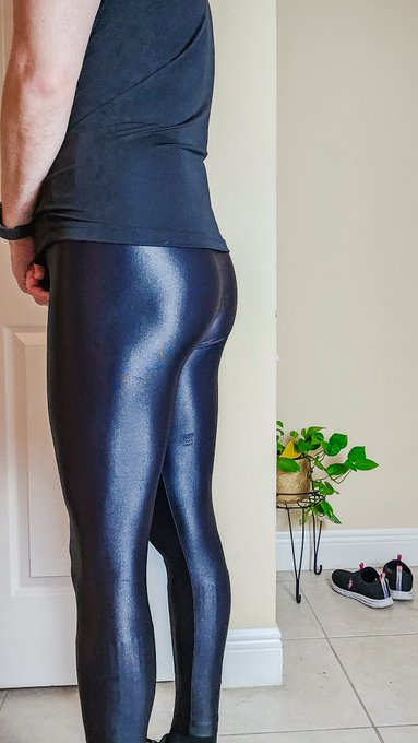 Back from my trip. Today's spandex workout outfit. https://t.co/4MAoNXX61n<a href="/tag/fetish"class="tags"><span>#fetish</span></a><a href="/tag/zentai"class="tags"><span>#zentai</span></a>