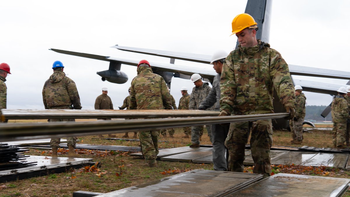 Twenty-eight @CalGuard Airmen with the @146AirliftWing participated in Crash Damaged and Disabled Aircraft Recovery training—a course covering the fundamentals of crashed aircraft recovery. 🔗ngpa.us/29331