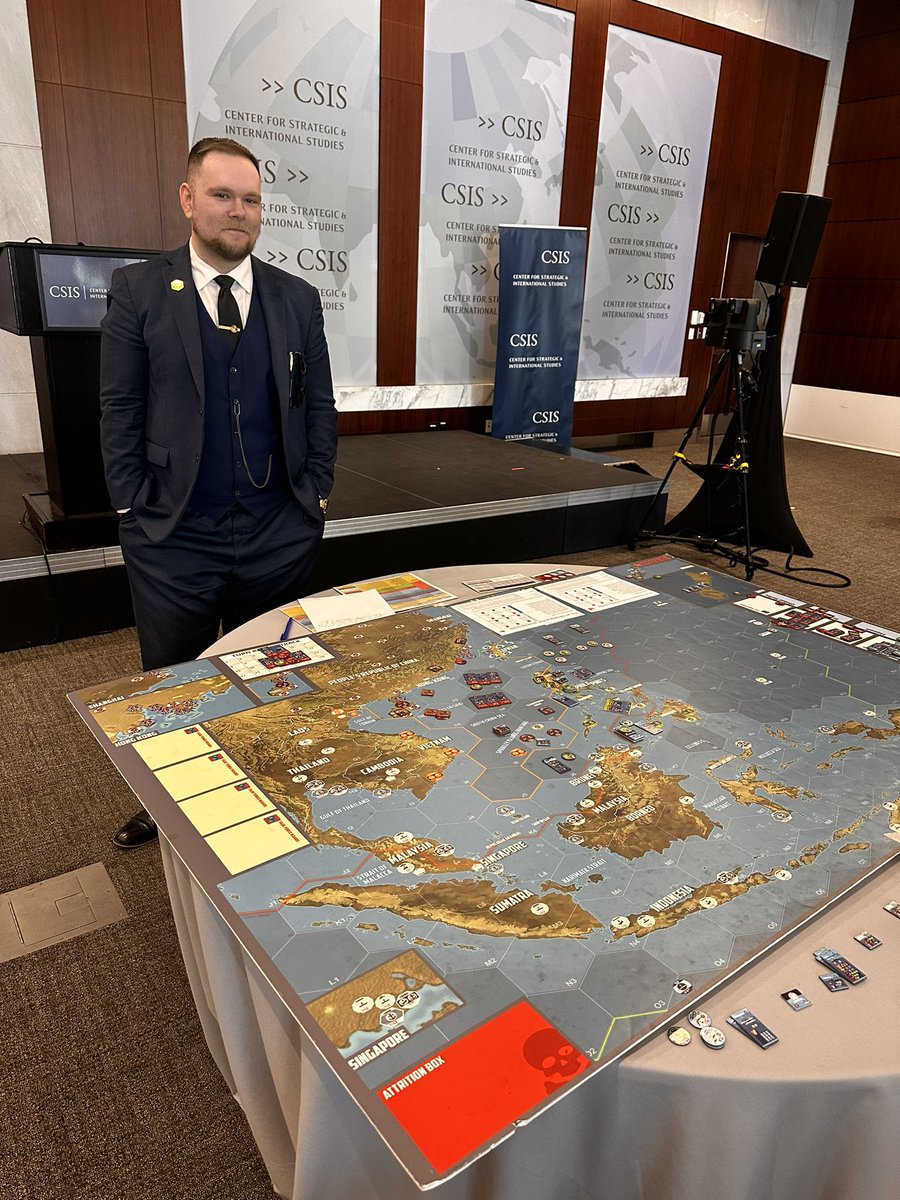 And my dear #wargamer @RooksAndKingz at @CSIS in Washington, DC 
#wargaming #wargame