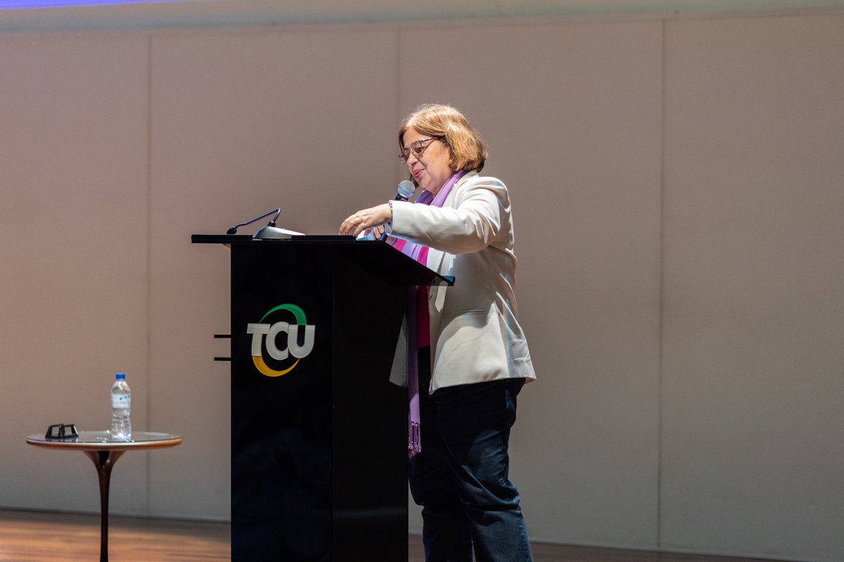 A ministra Cida Gonçalves discutiu políticas do Ministério das Mulheres para promover a equidade de gênero e o empoderamento econômico das mulheres no evento “Diálogos W20/G20”, um grupo oficial de engajamento independente do G20. 📷 Audiovisual G20 Brasil