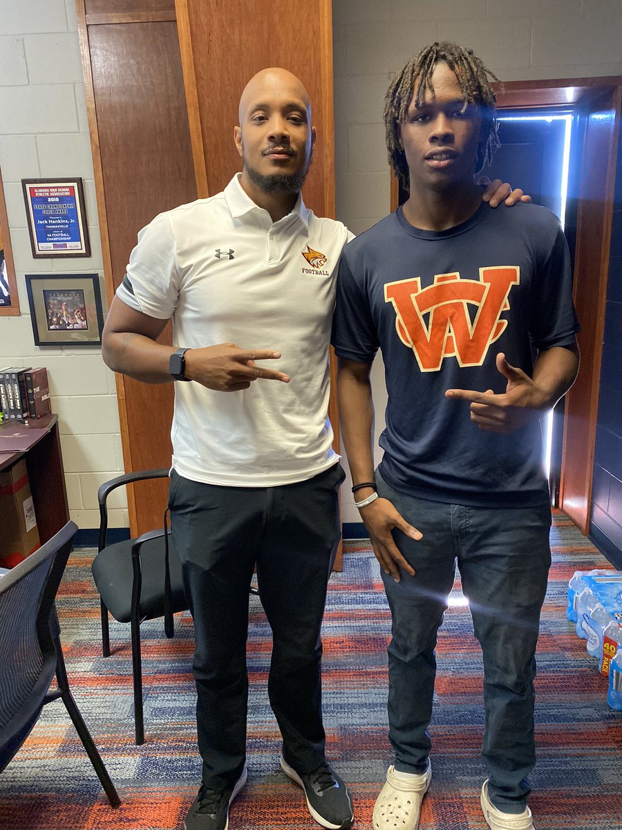 Elijahcooley21's tweet photo. #AGTG After a great conversation with @CoachTSims I’m Blessed to receive an offer from @PearlRiverFB #JACKBOYZ https://t.co/VWg3yBwVFf
