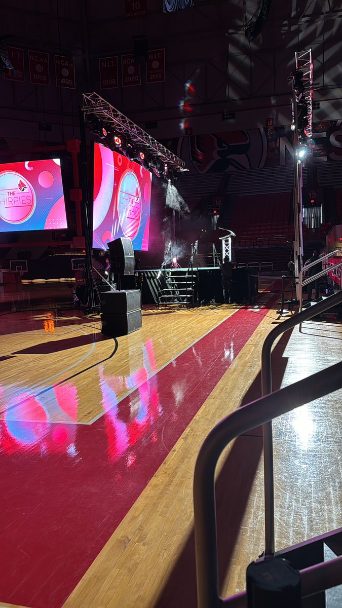 Something a little different tonight!

Onsite Audio Tech for the #Chirpies

#BallState #ChirpChirp