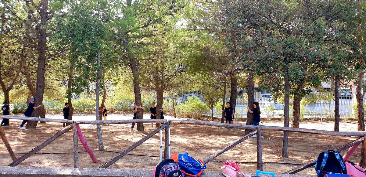 Custodi del domani, custodi della Terra: oggi celebriamo la vita, la natura e l'amore per il nostro pianeta. Ogni seme piantato è un gesto di speranza, ogni risata di un bambino è un inno alla bellezza della nostra casa comune.  Buona Giornata della Terra!" 🌍💚 #EarthDay