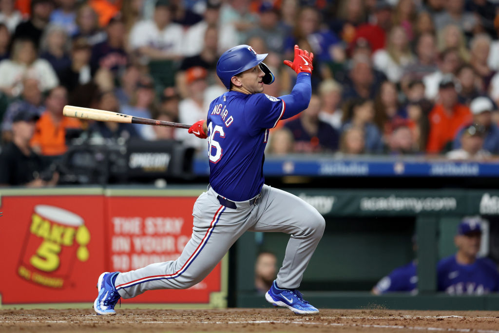 .@MikeBacsik, @inthemageors and @OThankKevin reassess the Rangers and Wyatt Langford after the 10-game road trip ended with a win in Atlanta Listen: audacy.com/1053thefan/spo…