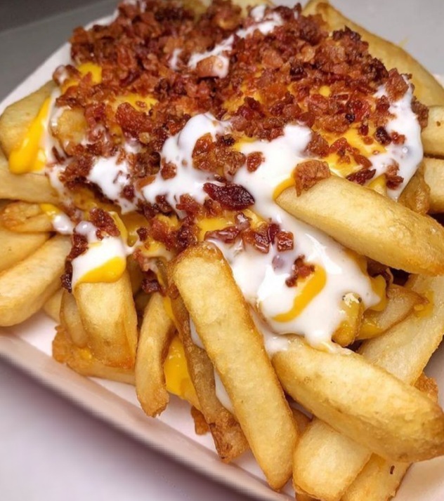 Loaded Bacon 🥓 Cheese 🧀 Fries 🍟  homecookingvsfastfood.com 
#homecooking #homecookingvsfastfood #food #fastfood #foodie #yum #myfood #foodpics