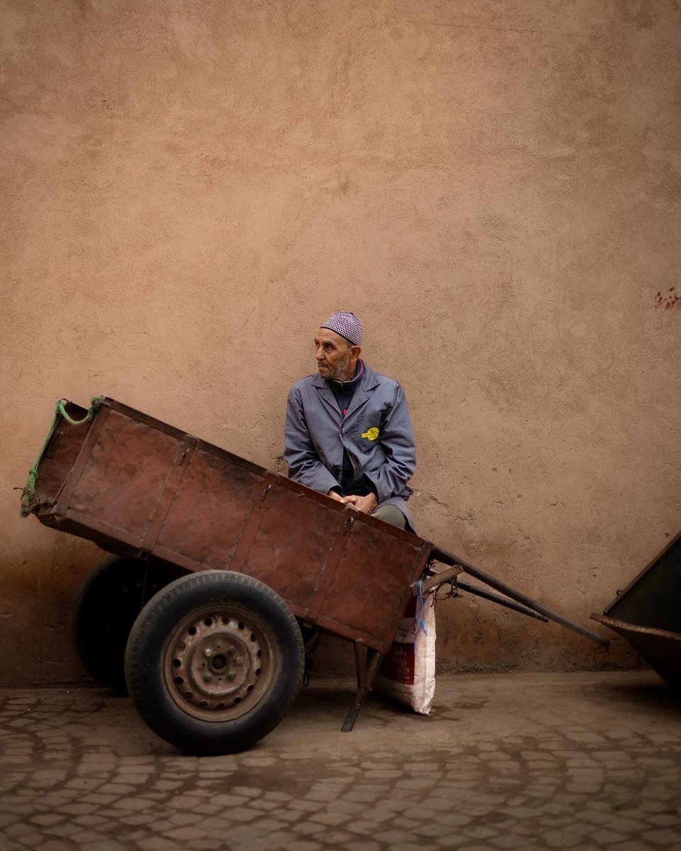 🇲🇦 Marrakech 🇲🇦 
.
#streetphotography #urbanphotography #streets #morocco #marrakech #moroccotravel #travelmorocco #travelmarrakech #marruecos #fotografiaderua #fotografiadecalle #fotografiaurbana