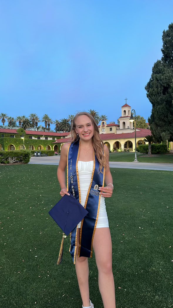 #cbugrad2024 #GracieKaplicky Living your best life - We love you From WA State to #cbu @CBULancers #SportMedGradSchool next chapter @calbaptist