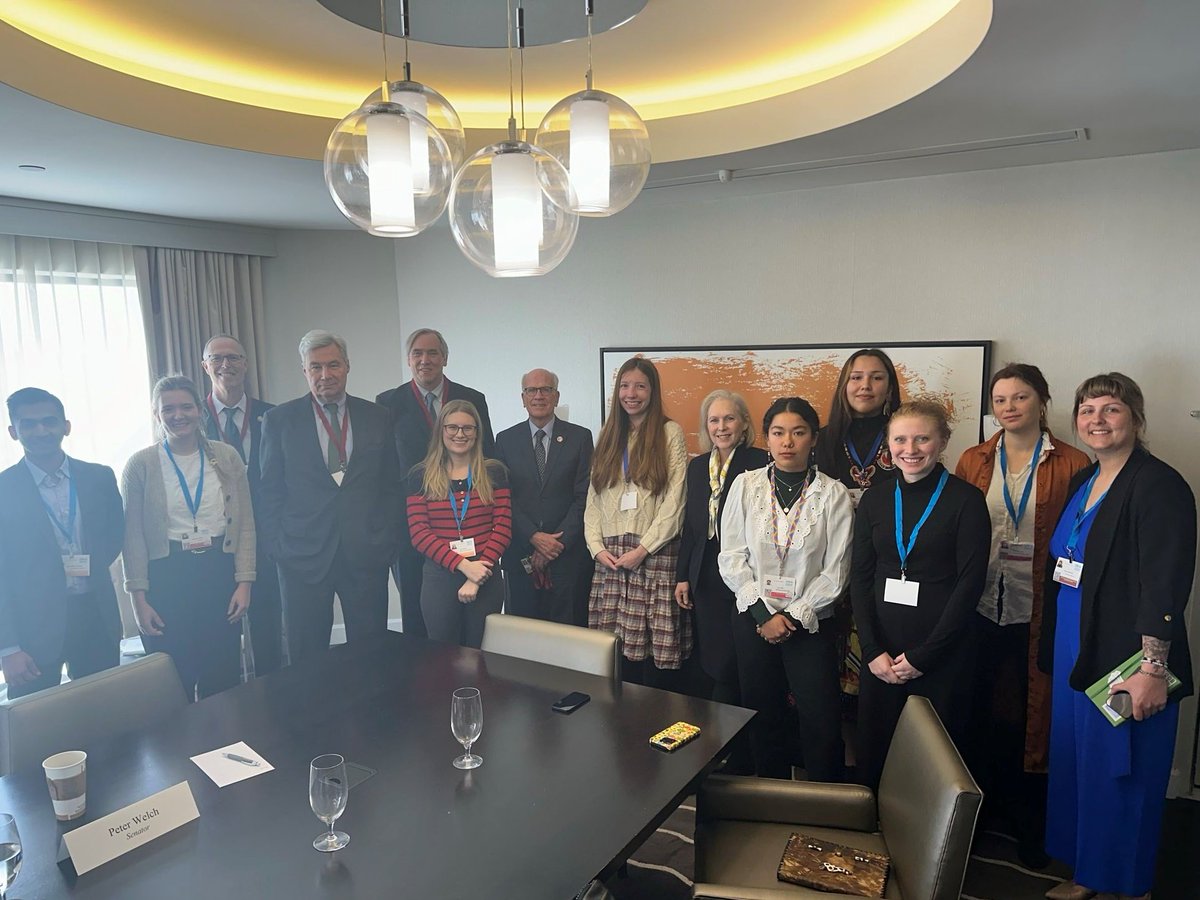 Inspiring to meet with youth leaders calling for solutions to our plastic pollution crisis at INC4. Plastics and pollution from their production harm our health and the planet our young people will inherit—that’s why we’re pushing for concrete action to #BreakFreeFromPlastic.