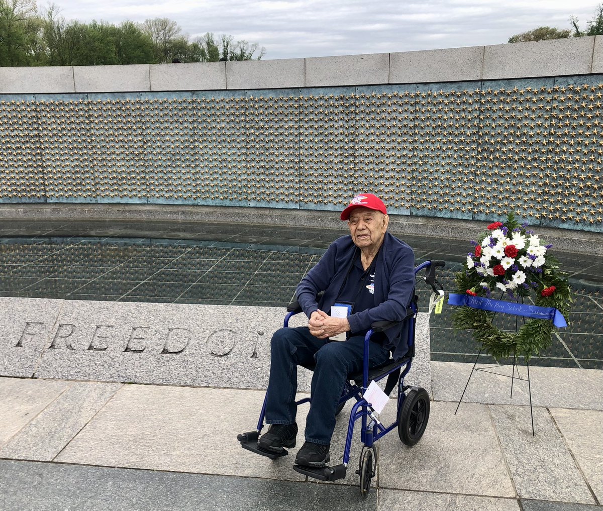 Our Honor Flight Southern Nevada coverage continues at 4pm today. We will begin telling the stories of WWII, Korean and Vietnam War veterans, as they toured memorials built for them in the Washington DC area. #honorflightsouthernnevada