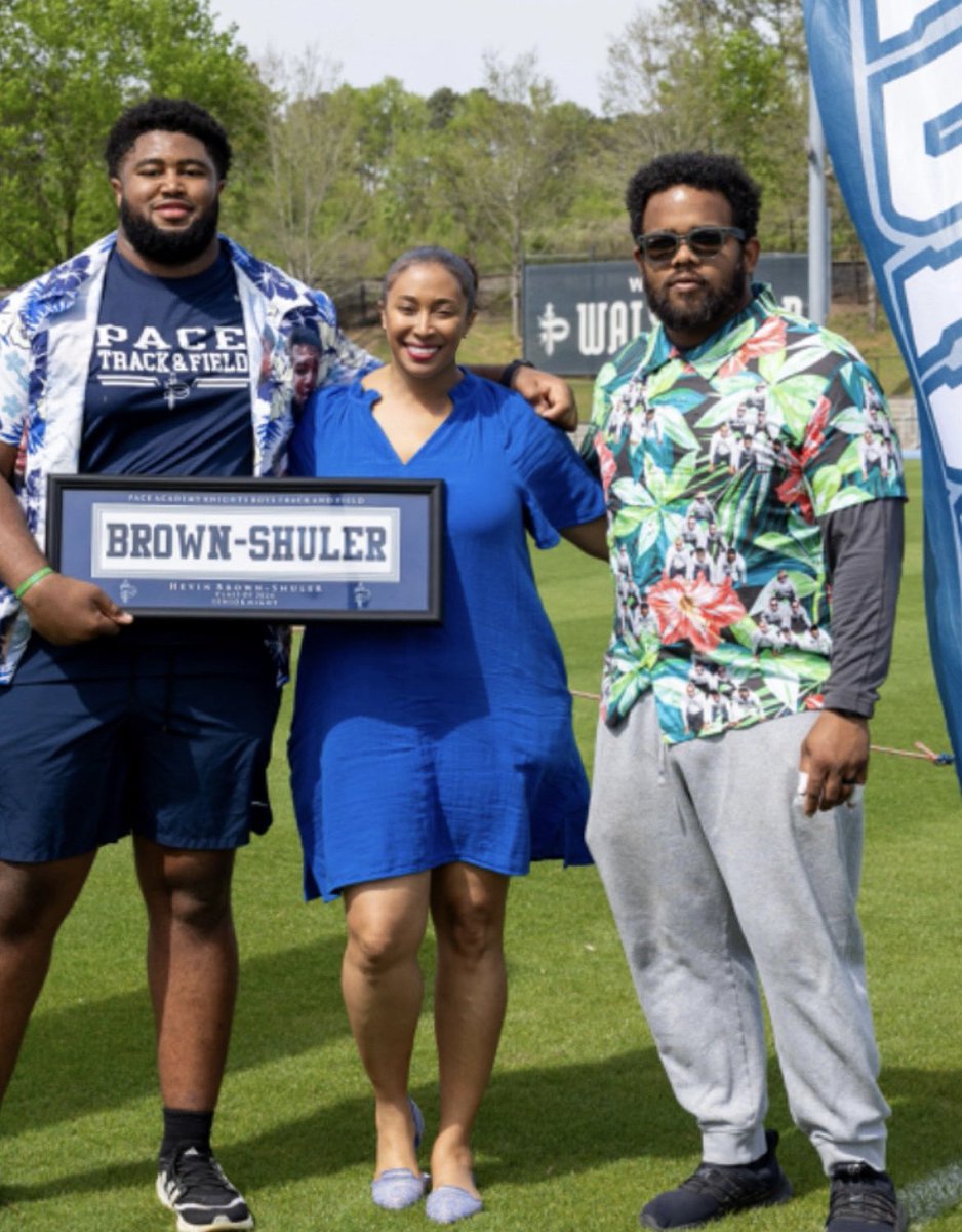 🙏🏽Standing with mother and track/throwing coach- Track Senior Day - Georgia Regionals (qualified 2nd year)