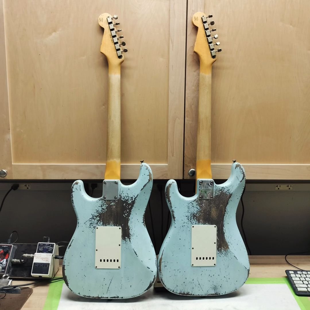 Kick off your week with a stunning pair of '62 Sonic Blue Strats from Jason Smith. Tag someone below you'd play these with.