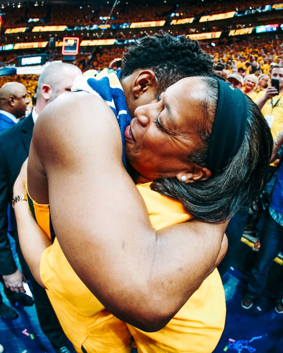 .@spidadmitchell in 2019: “My mom used to drive me all over New York City and New Jersey on the weekends to play in AAU tournaments. Her and my sister really sacrificed everything, and I feel so bad now because 75% of the time I’d be asleep in the backseat, and then I’d wake up…