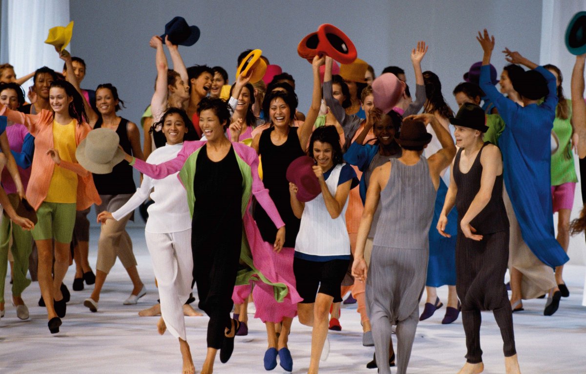 Unveiling of PLEATS PLEASE ISSEY MIYAKE at the Spring 1994 Paris show, photographed by Philippe Brazil