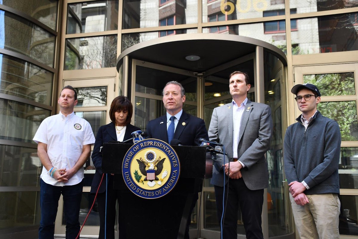 Jewish students on @Columbia’s campus are being targeted and harassed. And, we won’t stand for it. Today, @RepDanGoldman, @RepMoskowitz, @RepKManning, and I visited Columbia and called on them to take stronger action to protect Jewish students on campus.