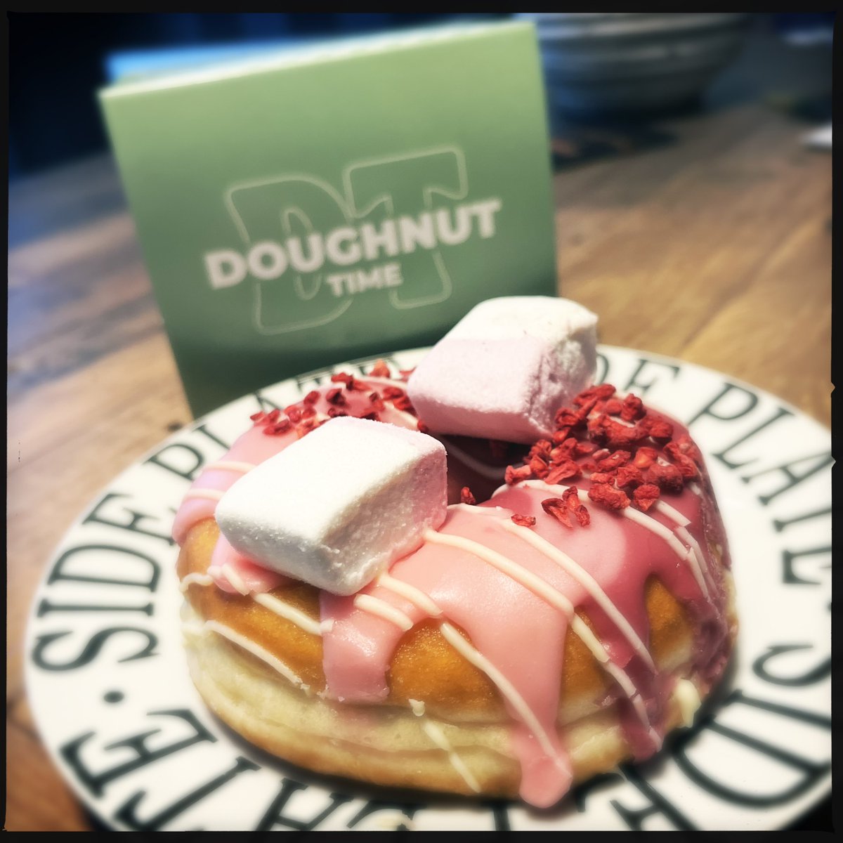 When you have a lovely catch up and get treated to a belated birthday doughnut from @doughnuttime_uk, you have your Monday #BeThankful 🍩
