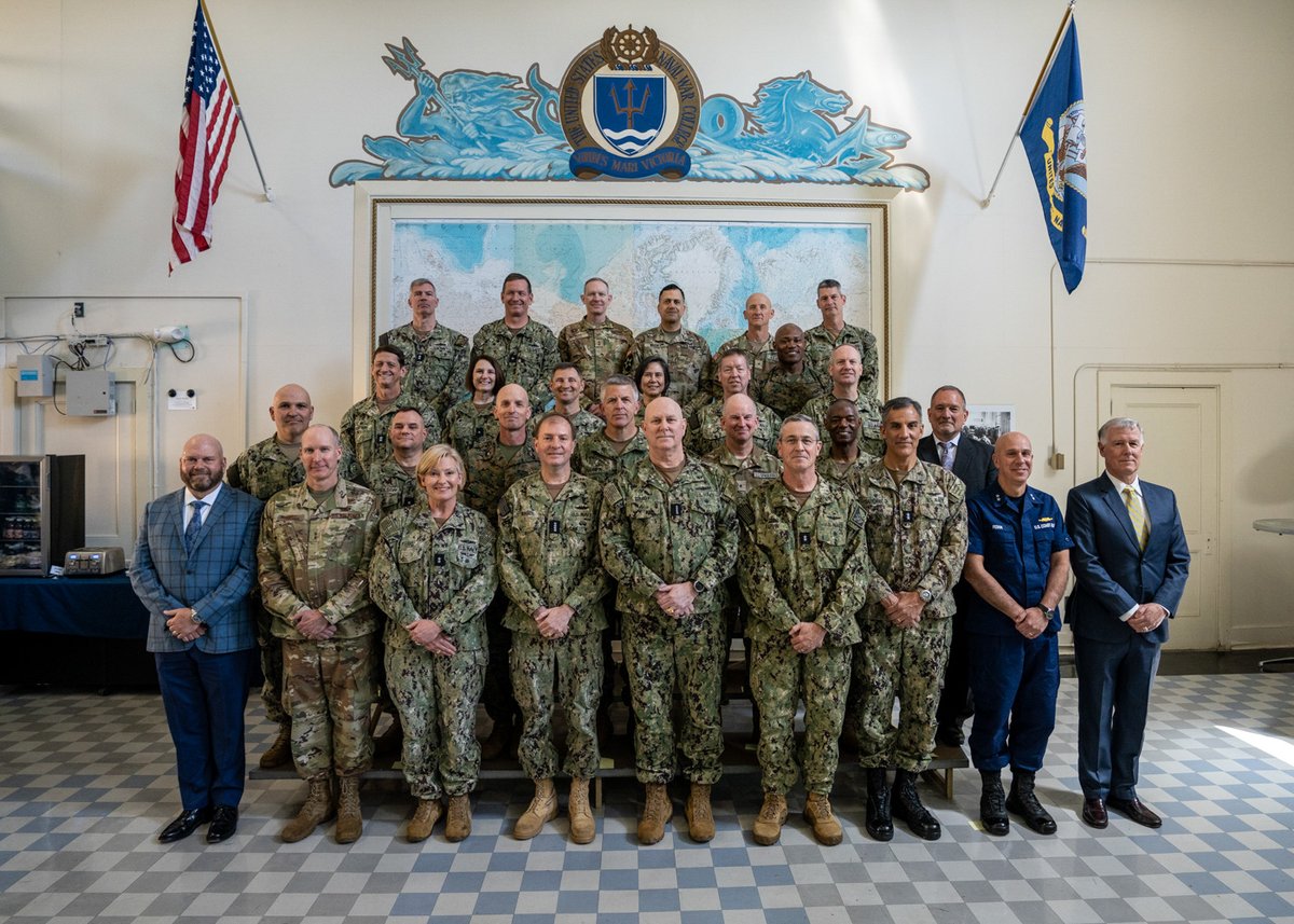 A warm welcome to Vice Chairman of the Joint Chiefs of Staff Adm. Christopher Grady! During his visit, Adm. Grady met with students from NWC’s Joint Force Maritime Component Commander Course (JFMCC) before addressing our students, faculty, and staff. Thanks for visiting, Admiral!