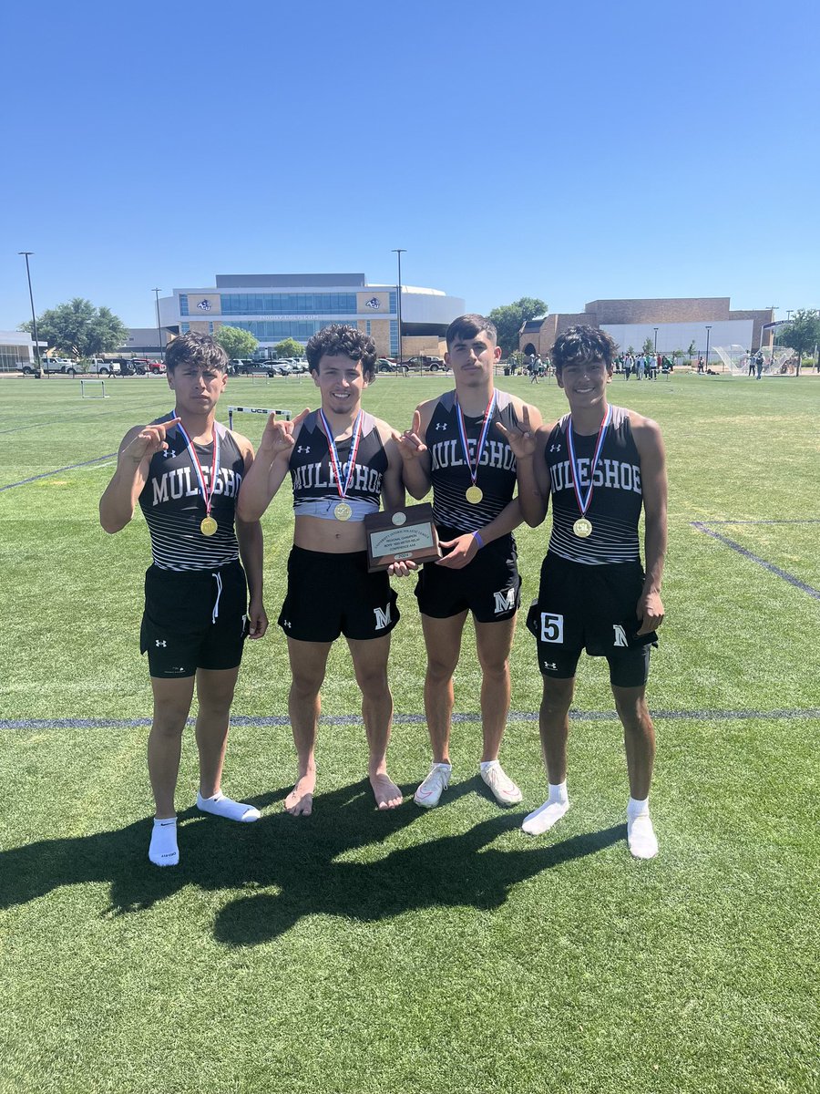 Fired up for the Muleshoe Mile Relay. 3A Region 1 Champs with a 3:19.60. State Bound.