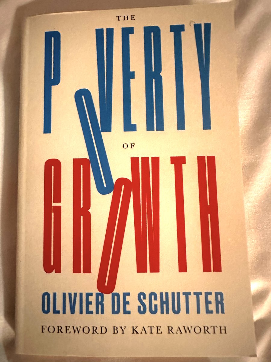 Very pleased to spend some time with @DeSchutterO at the @IPESfood meetings, and to celebrate his splendid book. Precise, concise and deeply learned, Olivier offers a brilliant manifesto for a world after 'economic growth'. plutobooks.com/9780745350233/…