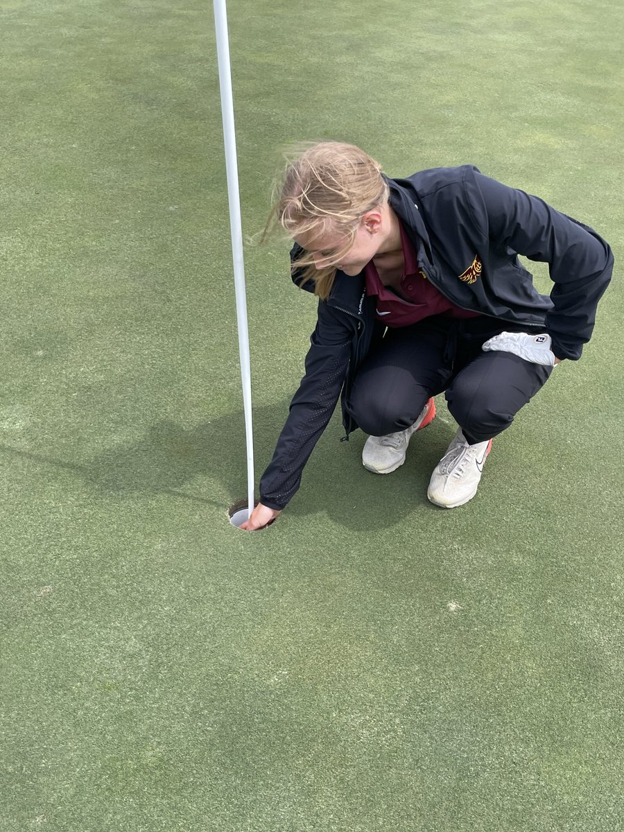 We shot a 442 and tied for 11th out of 18 today at the Turk Bowman invite at Veenker in Ames. The highlight of today was Addison Smith's hole-in-one on #6. Congrats Addie!