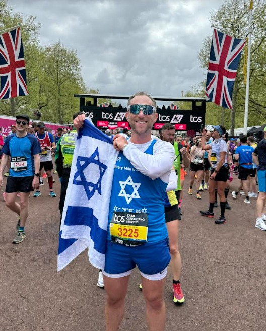 Congrats to all those who ran supporting 🇮🇱 Israel in yesterday's London Marathon! So proud of you all 💙🤍💙🤍💙🤍👏👏👏👏❤️🙏