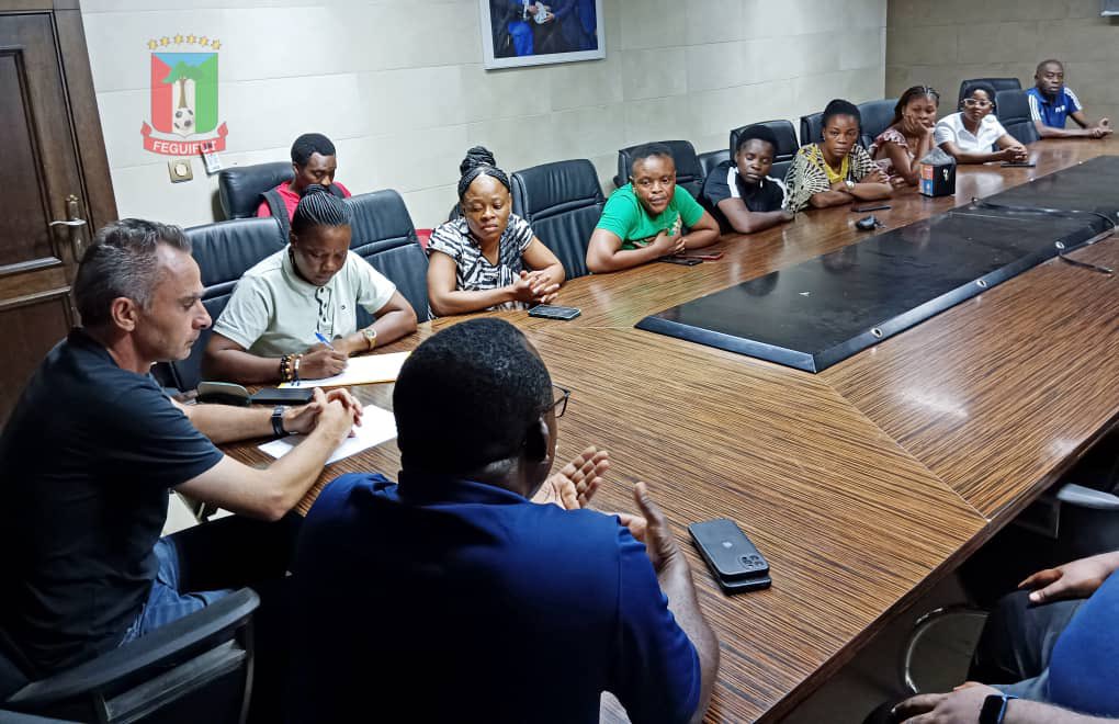 LA FEGUIFUT Y LA FIFA ABREN LS PUERTAS A LAS EX JUGADORAS DE GUINEA ECUATORIAL PARA EL DESARROLLO DEL FÚTBOL FEMENINO. Más información en nuestra página web: feguifut.org