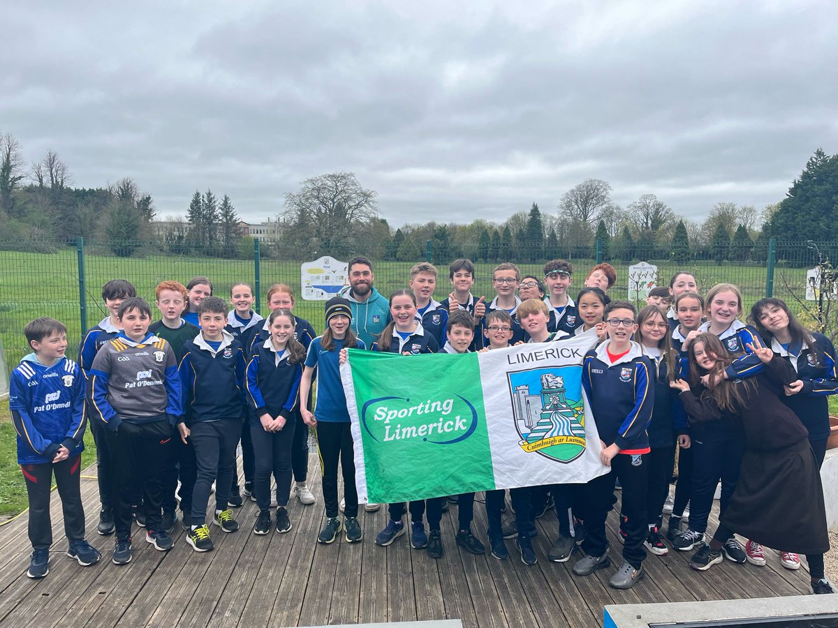 6th Class, Frost were not surprised to see @LimerickCLG finish so strong on Sunday. They had a visit from Cairbre O Cairrealain- head of Strength & Conditioning with the Senior Hurling Team. He spoke about his journey to get to where he is today & what make a successful team.💚🤍