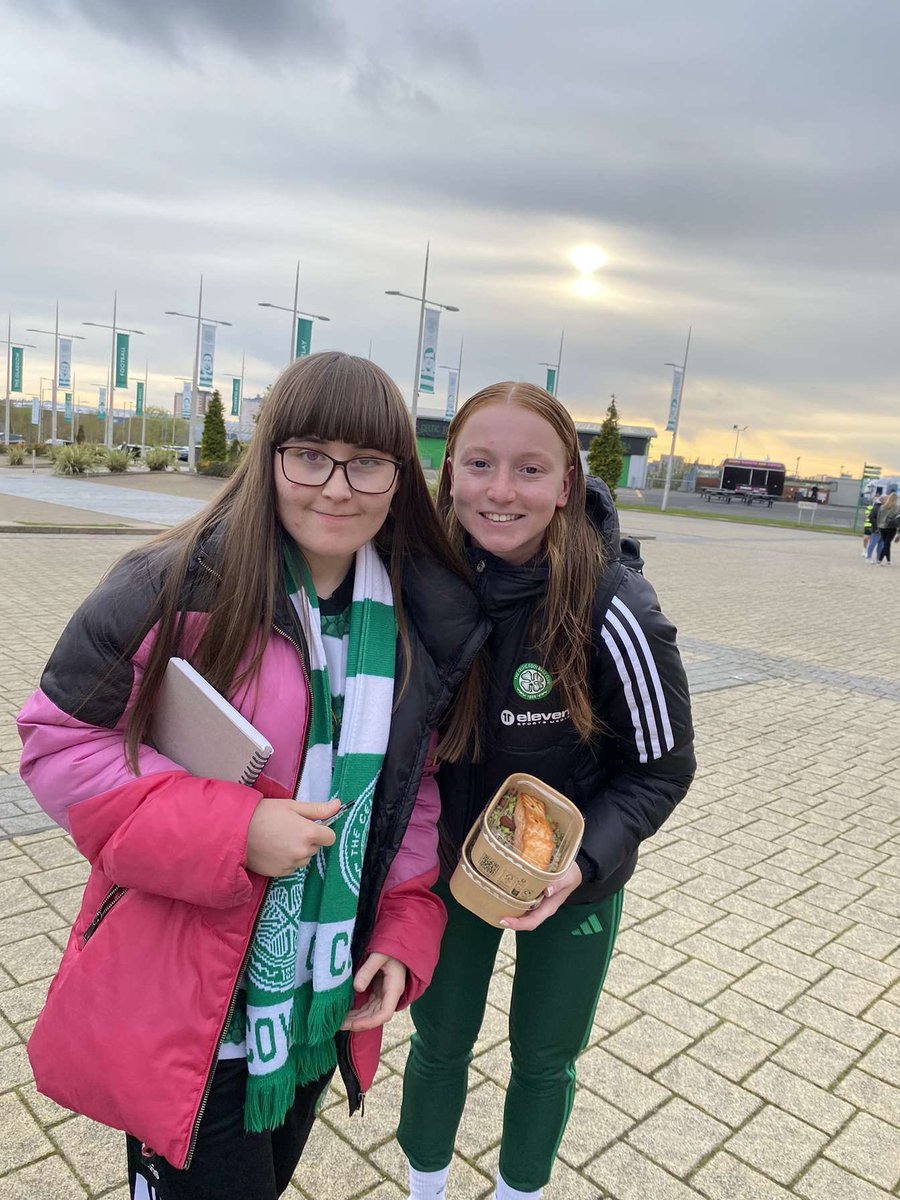 Great day at Celtic Park 💚🤍 COYGIG 🍀 @ChloeCraig6 @murphy_128 @kelseydaugherty Jenny Smith 🍀🍀