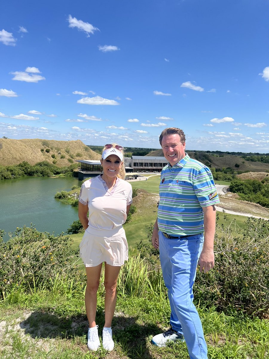 streamsong tweet picture