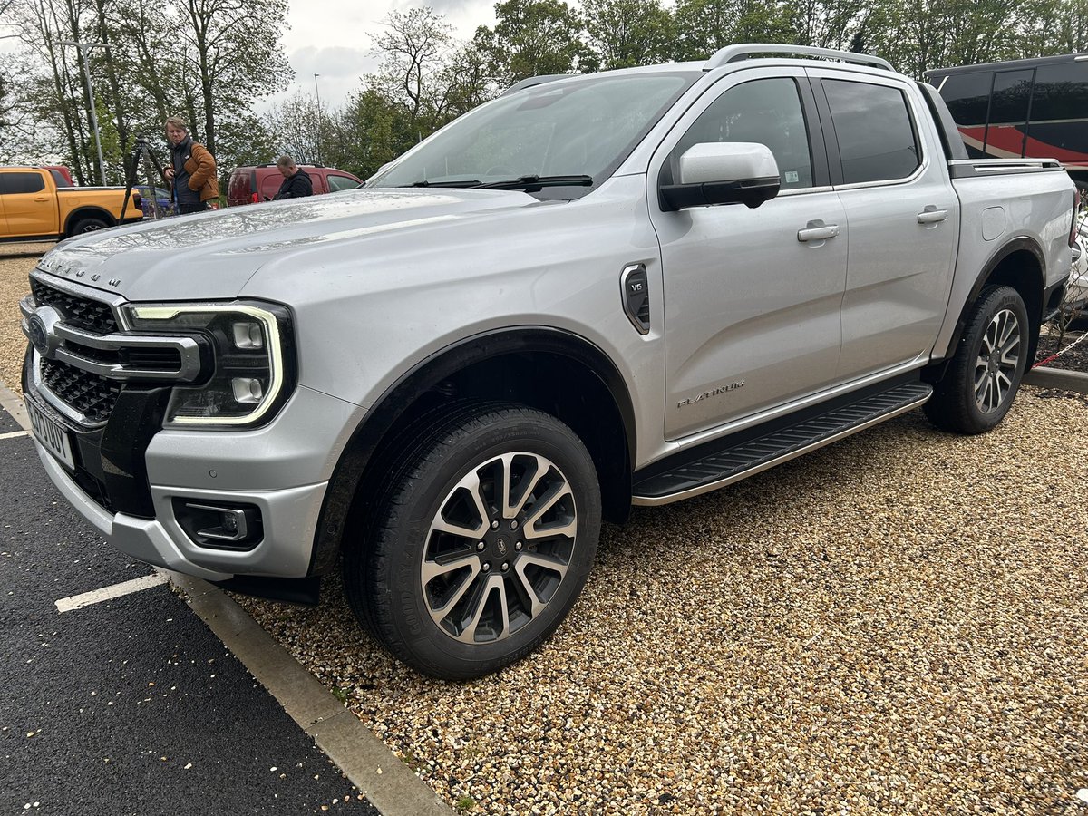 On the eve of @TheCVShow @FordPro @forduk hosted a commercial vehicle refresher day @TheBelfryHotel great selection of multi award winning vans and pick up to test today. And all set for big news tomorrow! @FordIreland @HandlingNetwork @ivotyjury