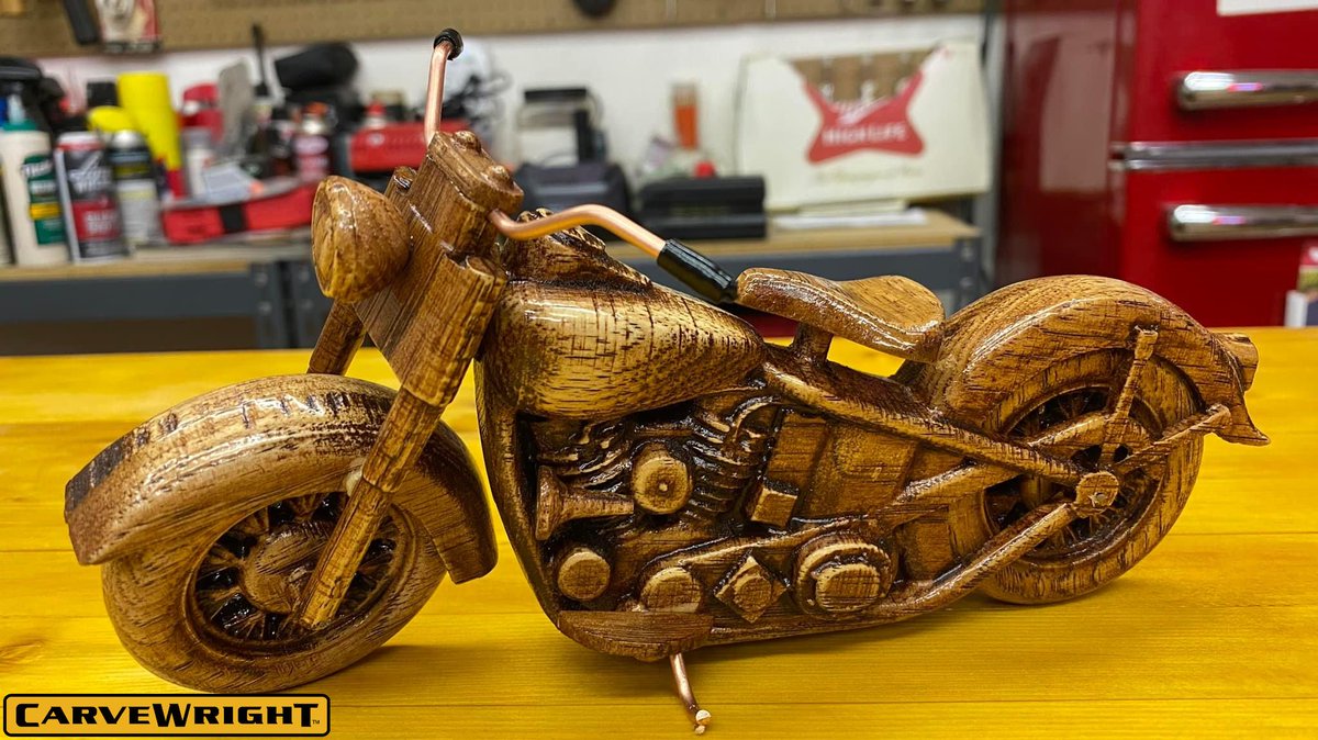 Tim Schladweiler revved up his CarveWright to create this picture-perfect pan-head beauty. 

#carvewright #3dcarve #cncrouter #cnccarving #3dcnc #cncmachine #cnccarve #cncproject #harleydavidson #harleyart