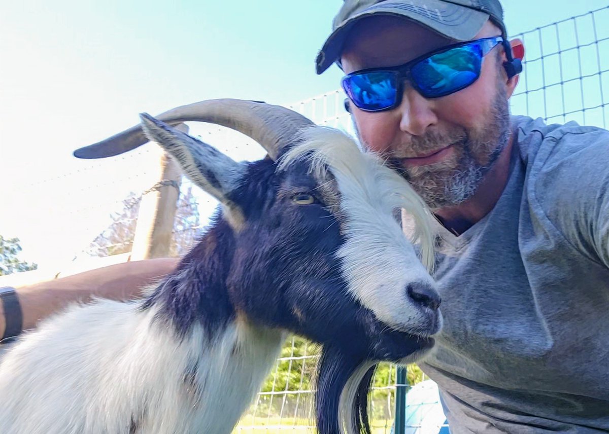 Hugs from Jugs. 

Remember to:
Be safe.
Have fun each day.
Be kind.
Love yourself.
Take a break to disconnect and center.
Spread love and joy, don't steal it.
You are not alone!
You matter!
You are loved!
Lastly, don't let anyone get your goat!
#SpreadKindness
#DailyGoatHug