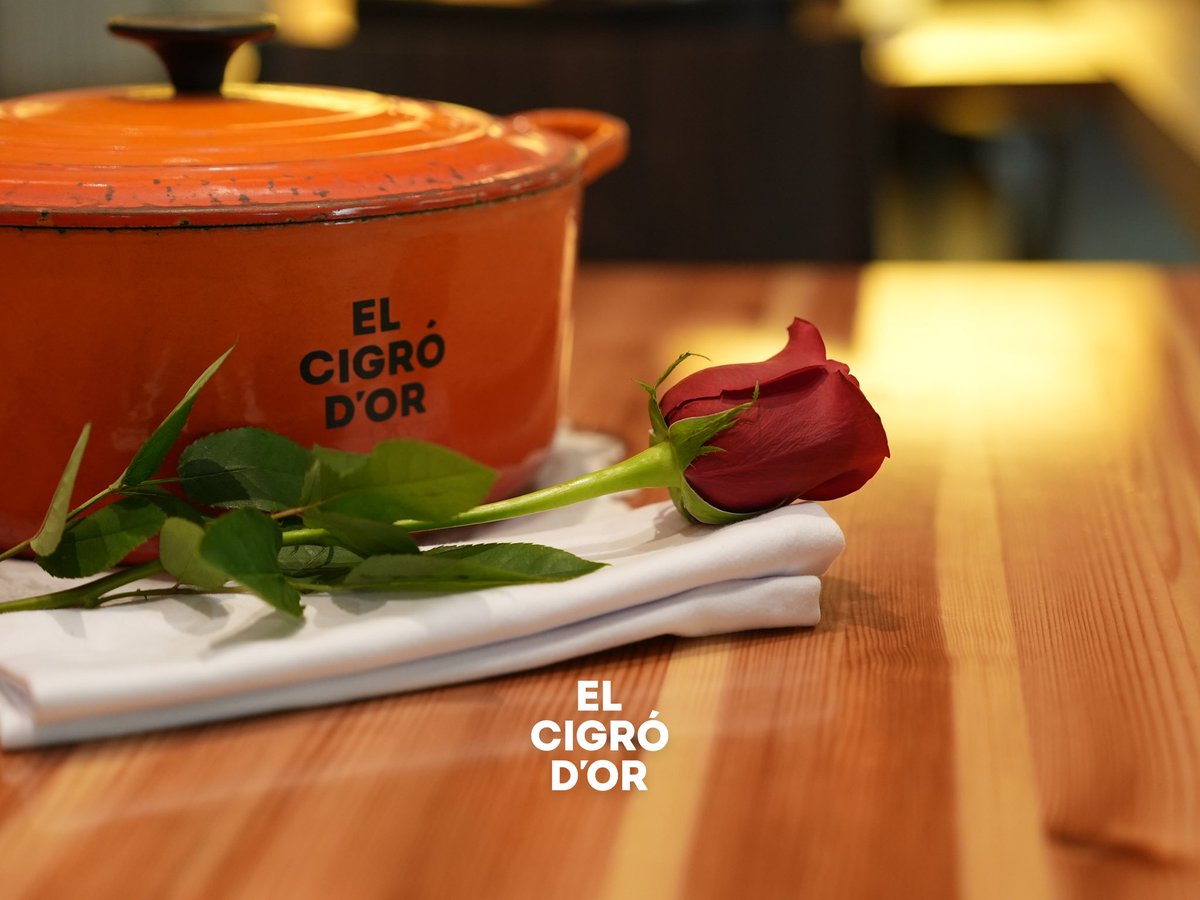 Llibres, roses i la cuina del Cigró d'Or. 
Bon Sant Jordi a tothom! 

#elcigrodor 
#dopenedes
#elcigroacasa
#cuinacatalana
#cuinademercat 
#enoturismepenedès
#catalunyaexperience