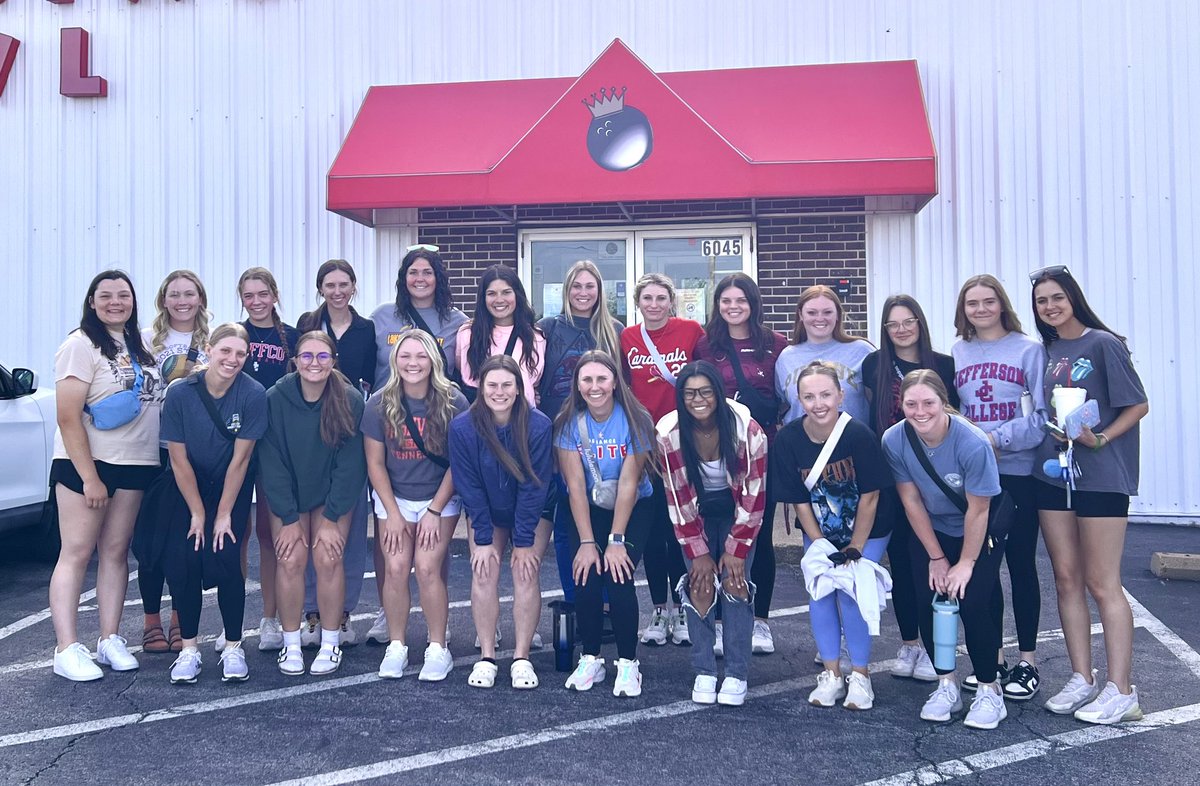 A little team bonding while bowling today!! Thank you to all the family, friends, and fans that continuously support our team!! We couldn’t do this without you all!! #RollVikes